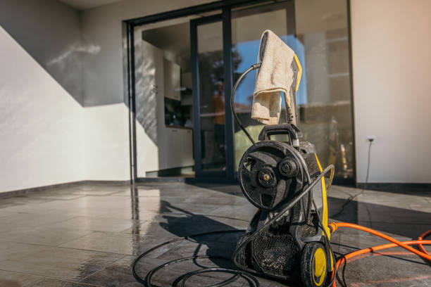 Best Sidewalk and Walkway Cleaning  in Elsmere, KY